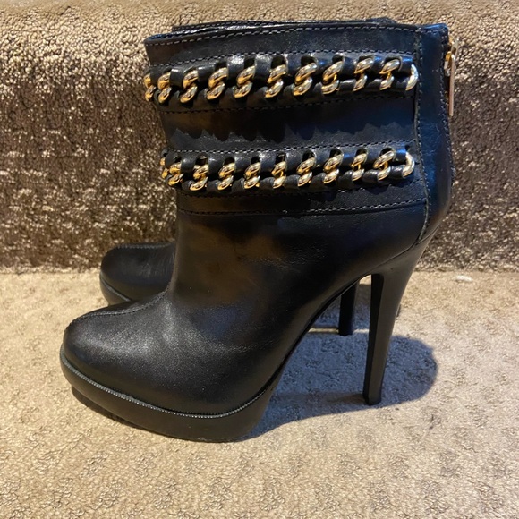 Tory Burch booties - Picture 1 of 14